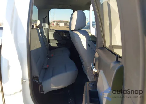 2018 Chevrolet Silverado 1500 Wt z USA, uszkodzony, nr VIN 1GCRCNEHXJZ348248